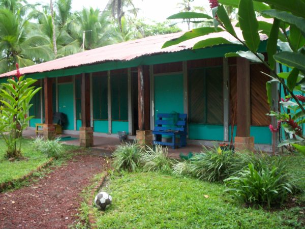 Tortuguero staff housing
